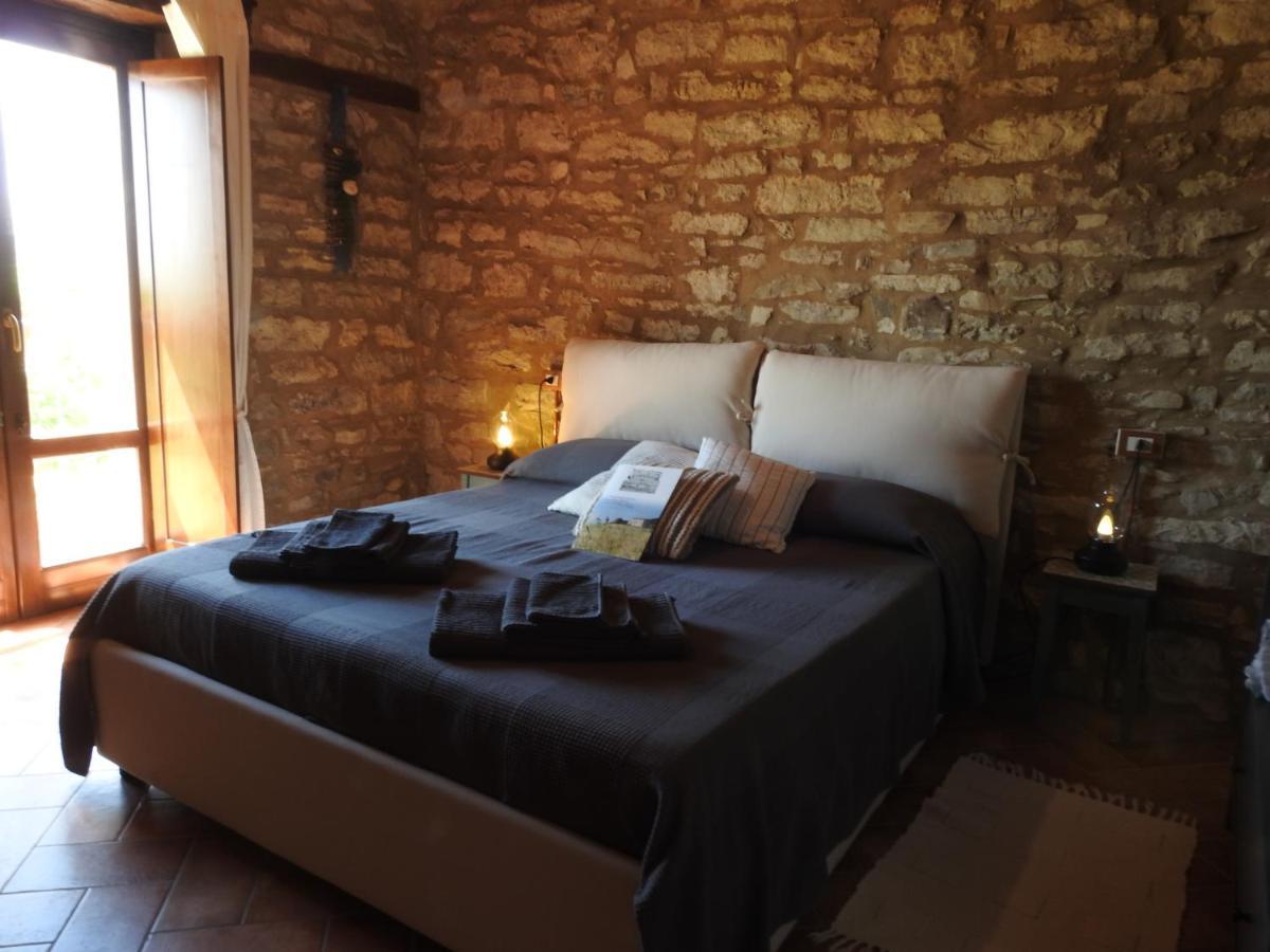Casale Le Fontanelle Hotell Monte Grimano Terme Exteriör bild